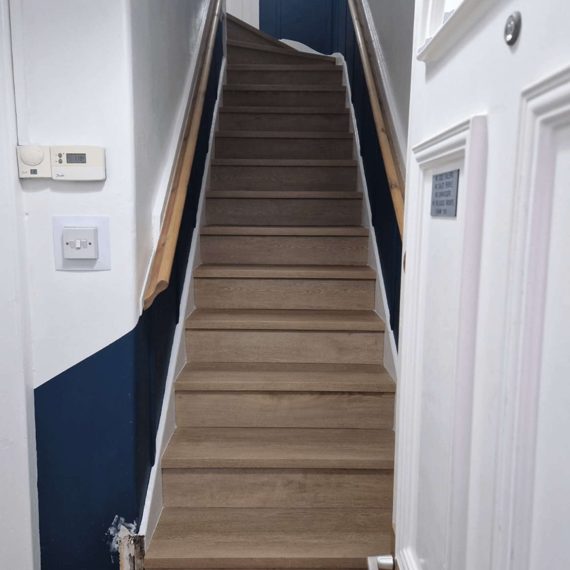 Fraser Natural Oak SPC Vinyl Stair Tread Set – 13 Steps
