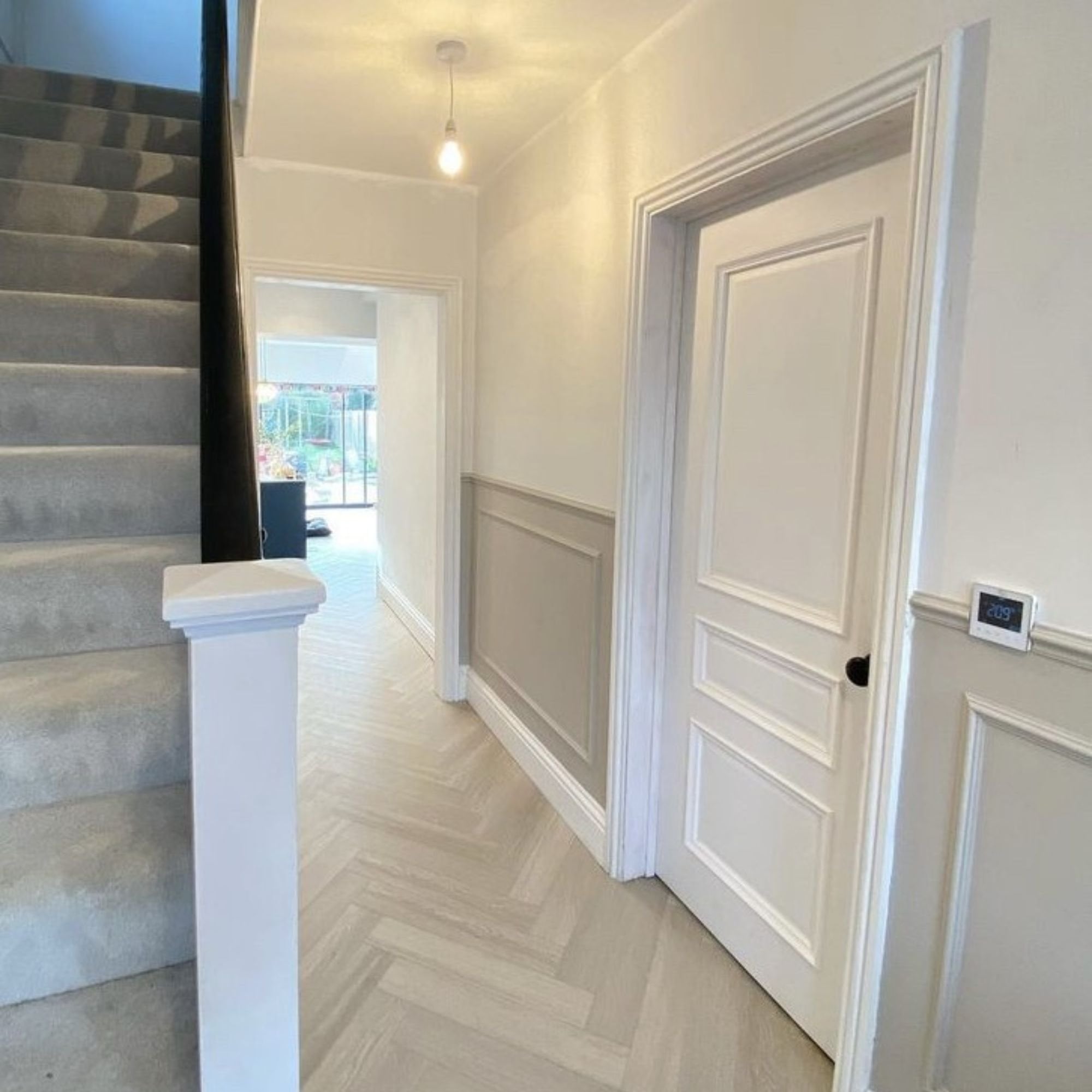 Anna Maria White Oak SPC Waterproof Vinyl Parquet Herringbone Flooring - 6mm Thick
