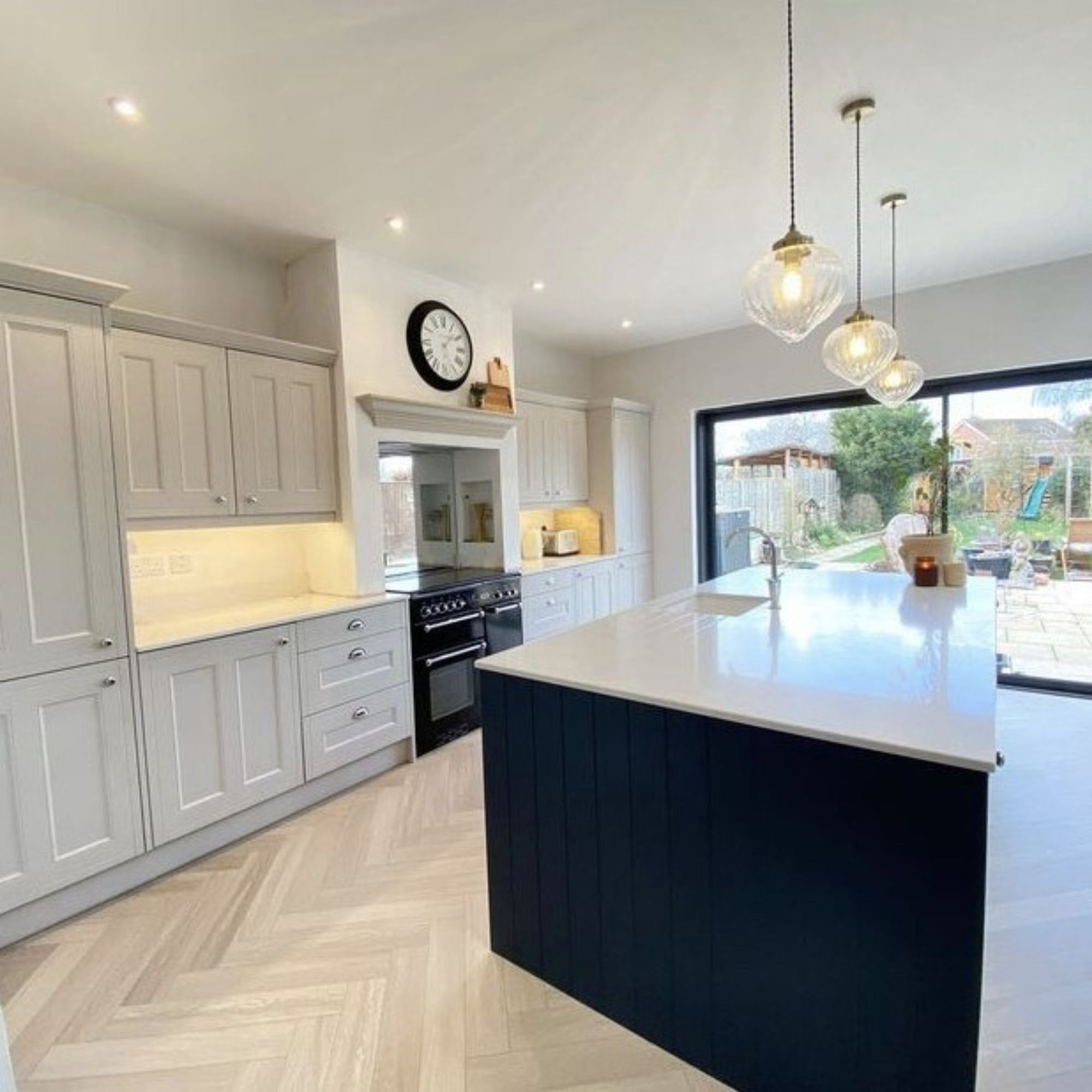 Anna Maria White Oak SPC Waterproof Vinyl Parquet Herringbone Flooring - 6mm Thick