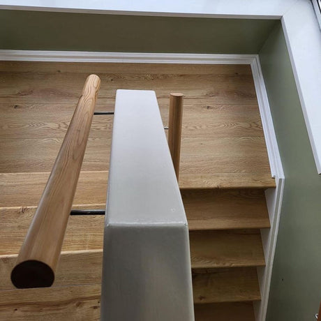 Finsbury Park Natural Oak Laminate Stair & Riser Set – 13 Steps