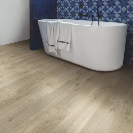Soft Oak Light Brown Laminate Flooring – IM3557 – 190mm Wide – 8mm Thick
