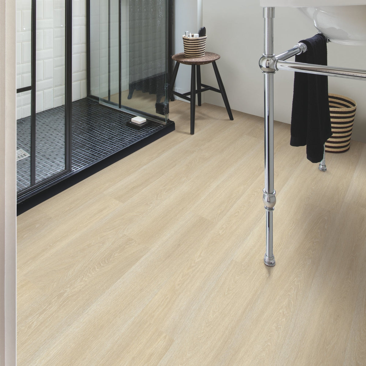 Estate Oak Beige Laminate Flooring – EL3574 – 156mm Wide – 8mm Thick