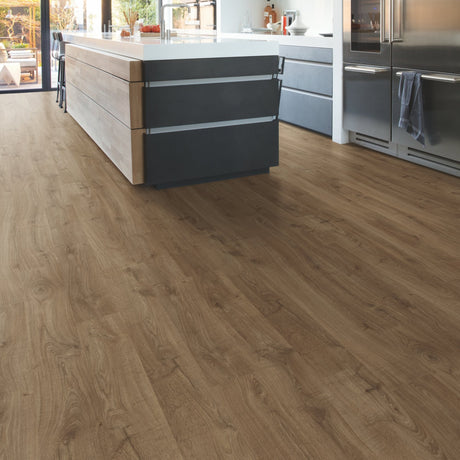 Newcastle Oak Brown Laminate Flooring – EL3582 – 156mm Wide – 8mm Thick