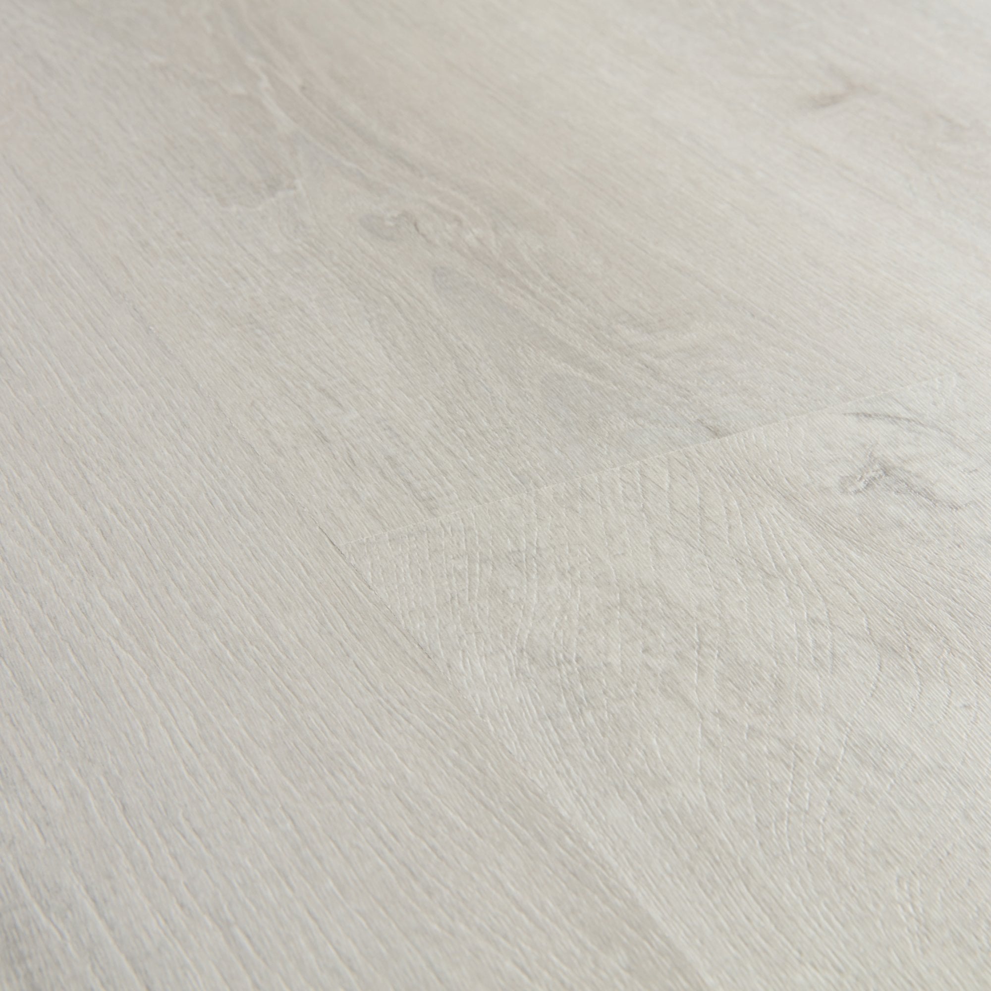 Venice Oak Light Laminate Flooring – EL3990 – 156mm Wide – 8mm Thick