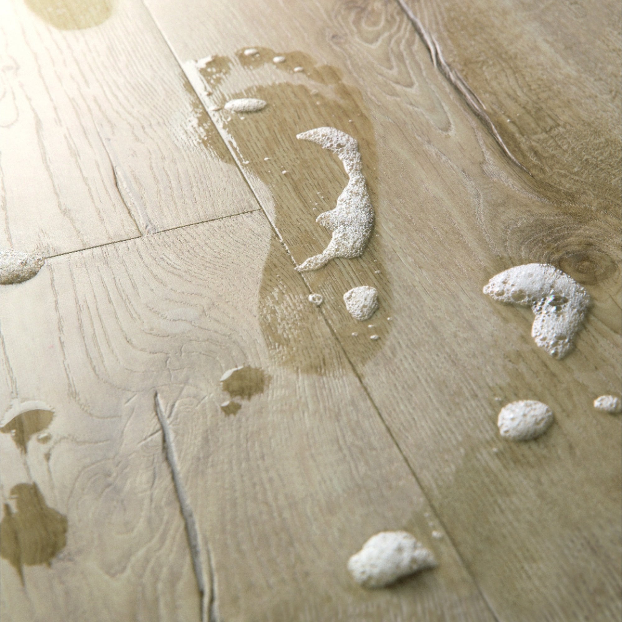 Classic Oak Beige Laminate Flooring – IMU1847 – 190mm Wide – 12mm Thick