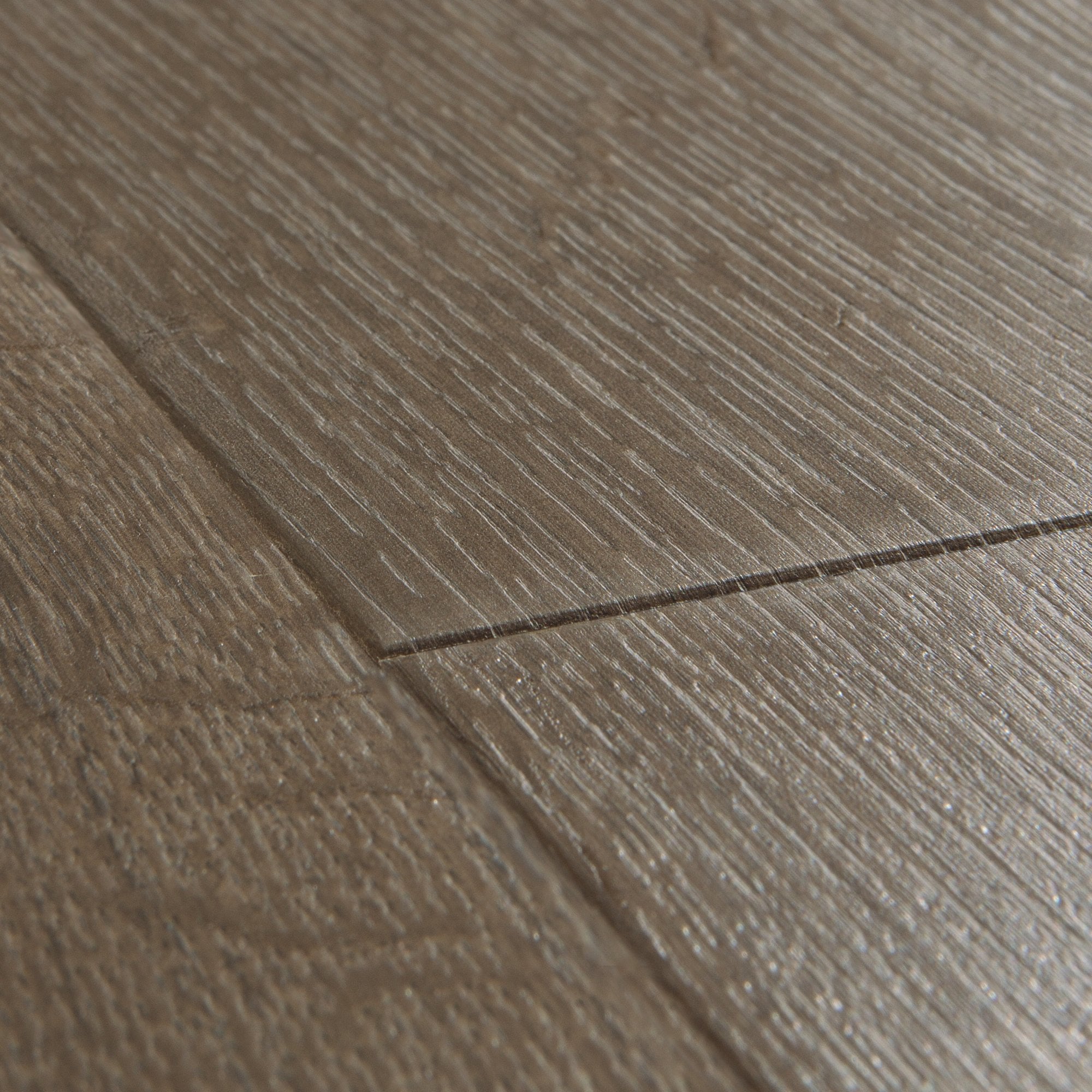 Classic Oak Brown Laminate Flooring – IMU1849 – 190mm Wide – 12mm Thick