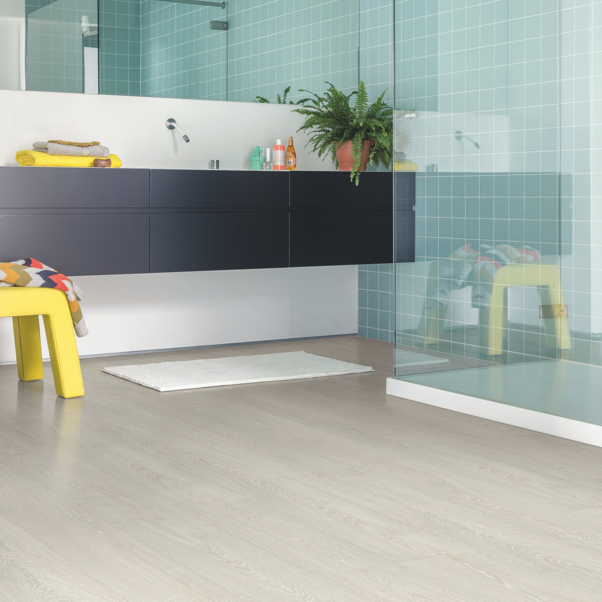 Patina Classic Oak Light Laminate Flooring – IMU3559 – 190mm Wide – 12mm Thick