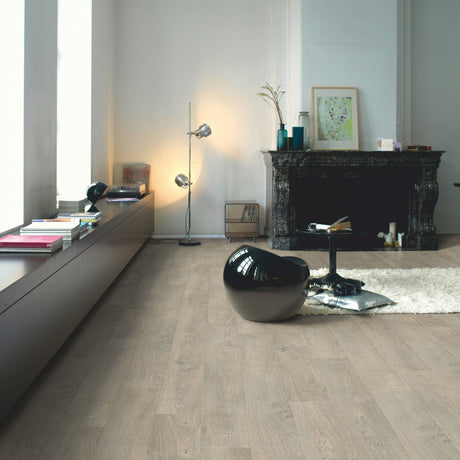 Old Oak Light Grey Laminate Flooring – CLM1405 – 190mm Wide – 8mm Thick