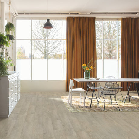 Old Oak Light Grey Laminate Flooring – CLM1405 – 190mm Wide – 8mm Thick
