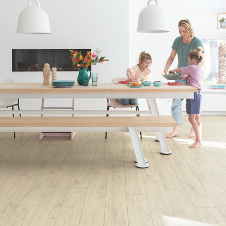 Havanna Oak Natural Laminate Flooring – CLM1655 – 190mm Wide – 8mm Thick