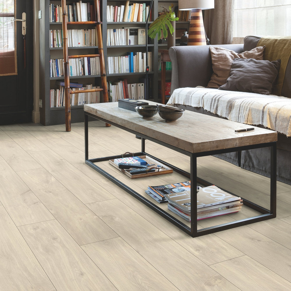Havanna Oak Natural Laminate Flooring – CLM1655 – 190mm Wide – 8mm Thick