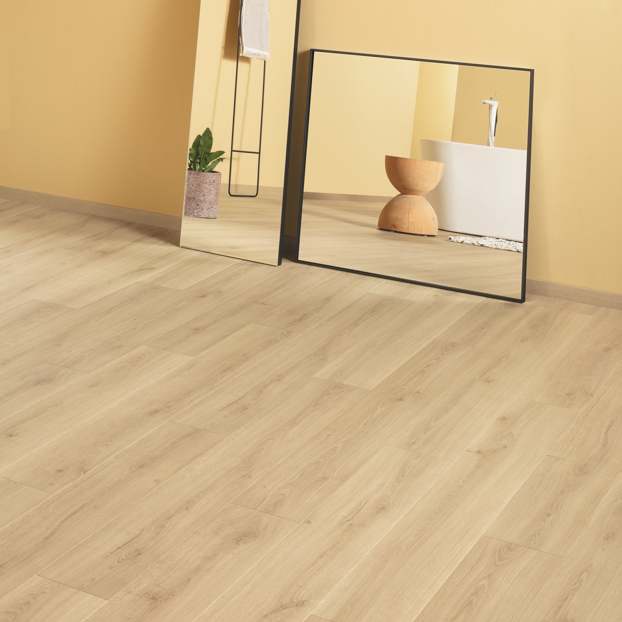 Brushed Oak Natural Laminate Flooring – SIG4763 – 212mm Wide – 9mm Thick