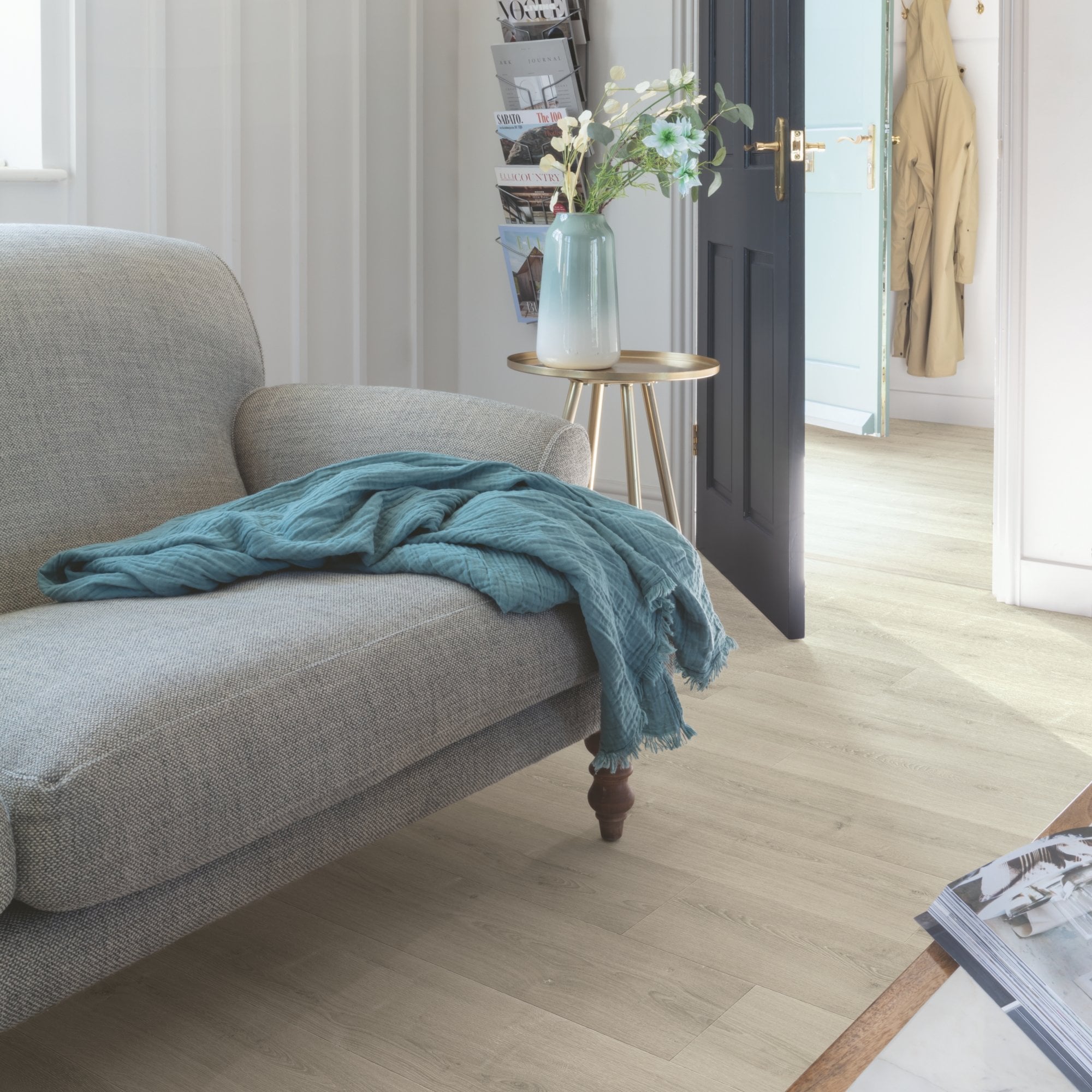 Brushed Oak Grey Laminate Flooring – SIG4765 – 212mm Wide – 9mm Thick