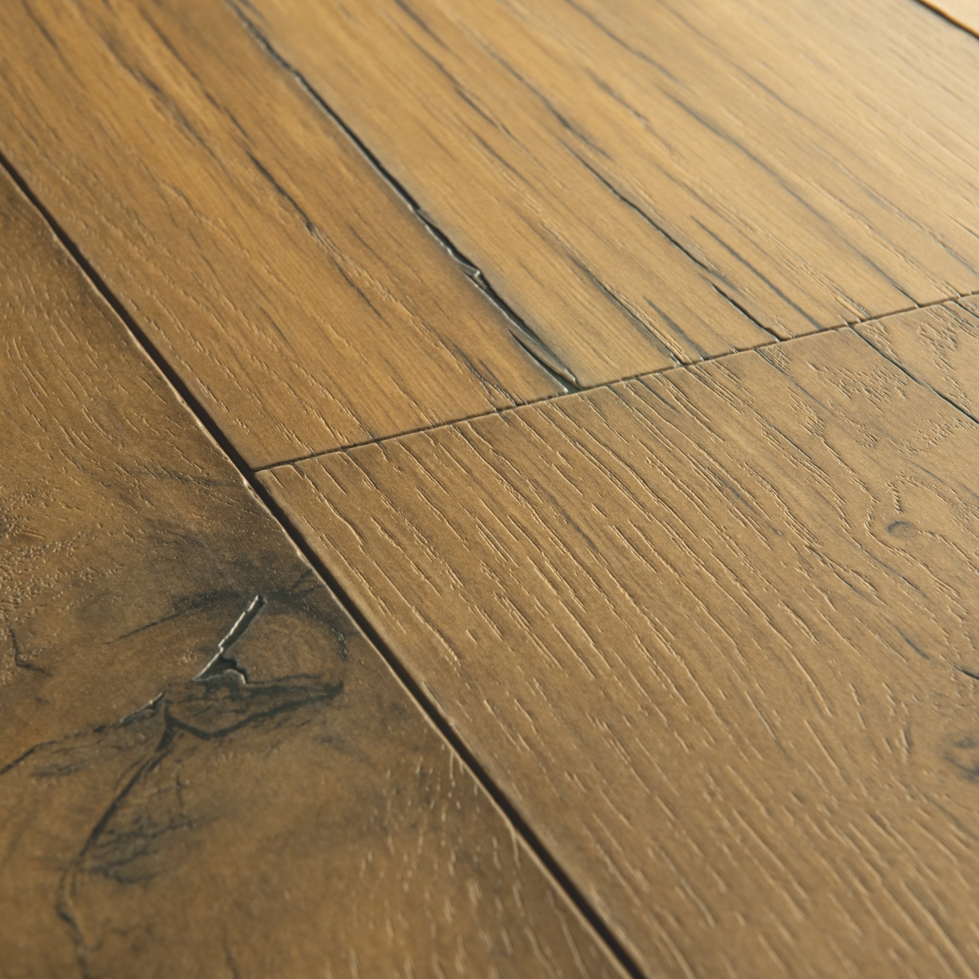 Cracked Oak Natural Laminate Flooring – SIG4767 – 212mm Wide – 9mm Thick