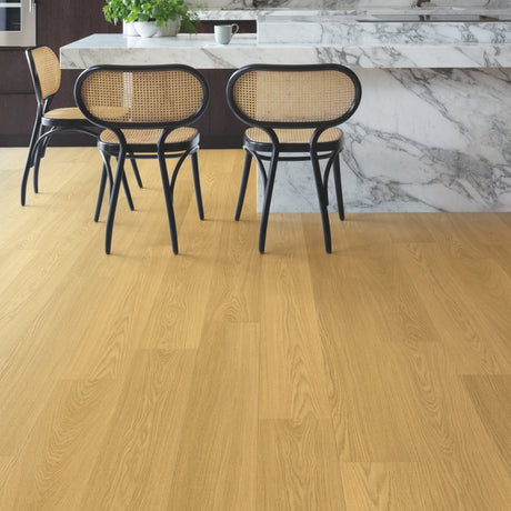 Natural Varnished Oak Laminate Flooring – SIG4749 – 212mm Wide – 9mm Thick