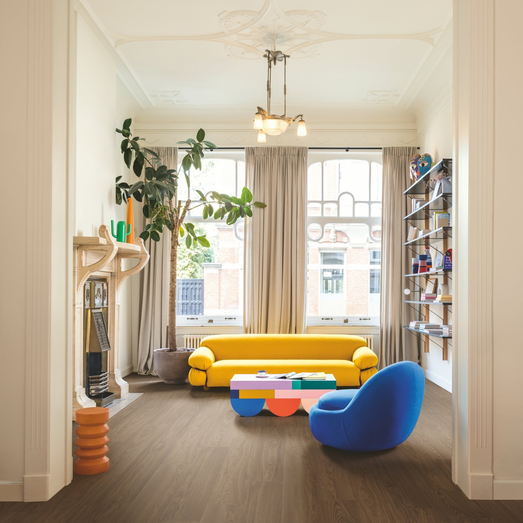 Chic Walnut Laminate Flooring – SIG4761 – 212mm Wide – 9mm Thick