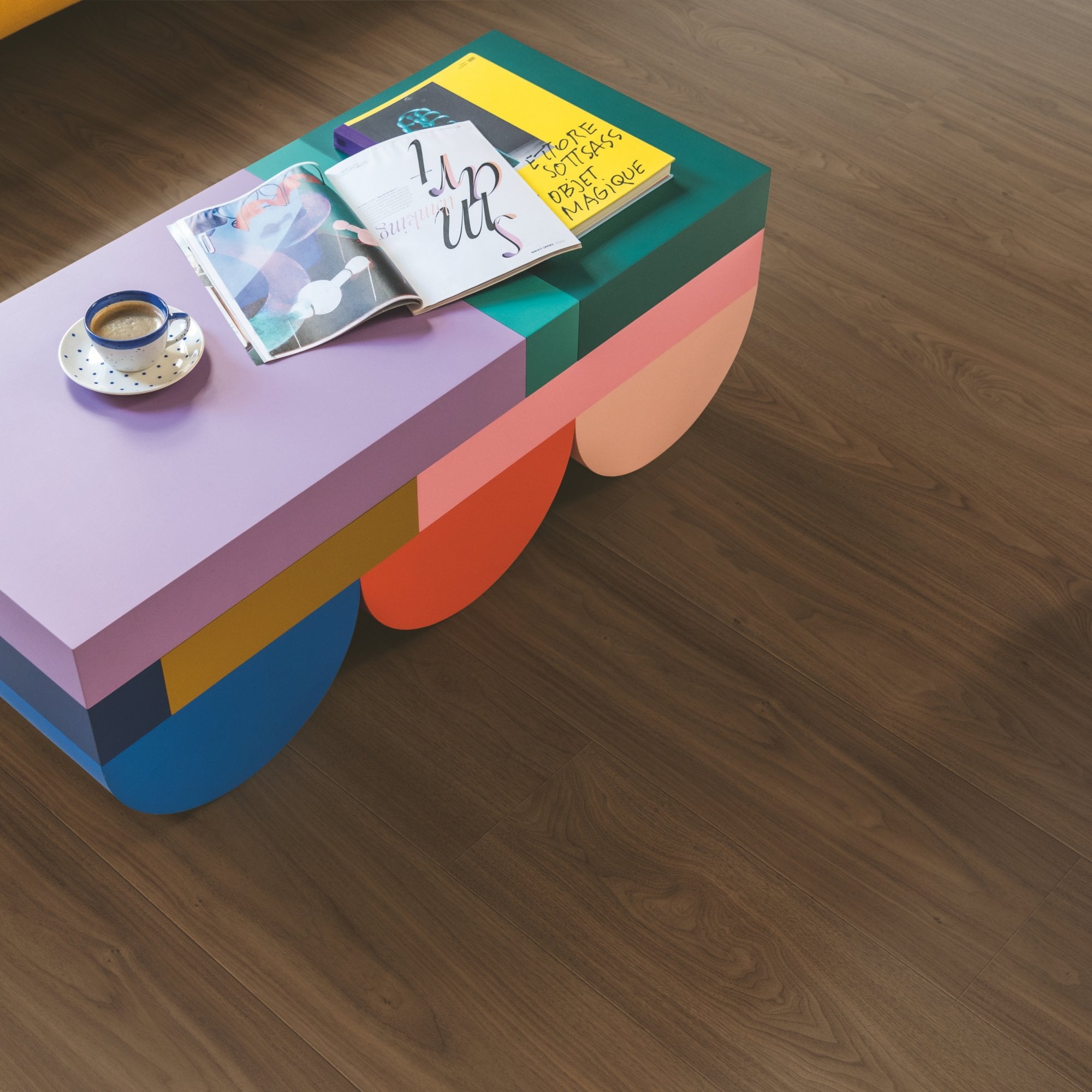 Chic Walnut Laminate Flooring – SIG4761 – 212mm Wide – 9mm Thick