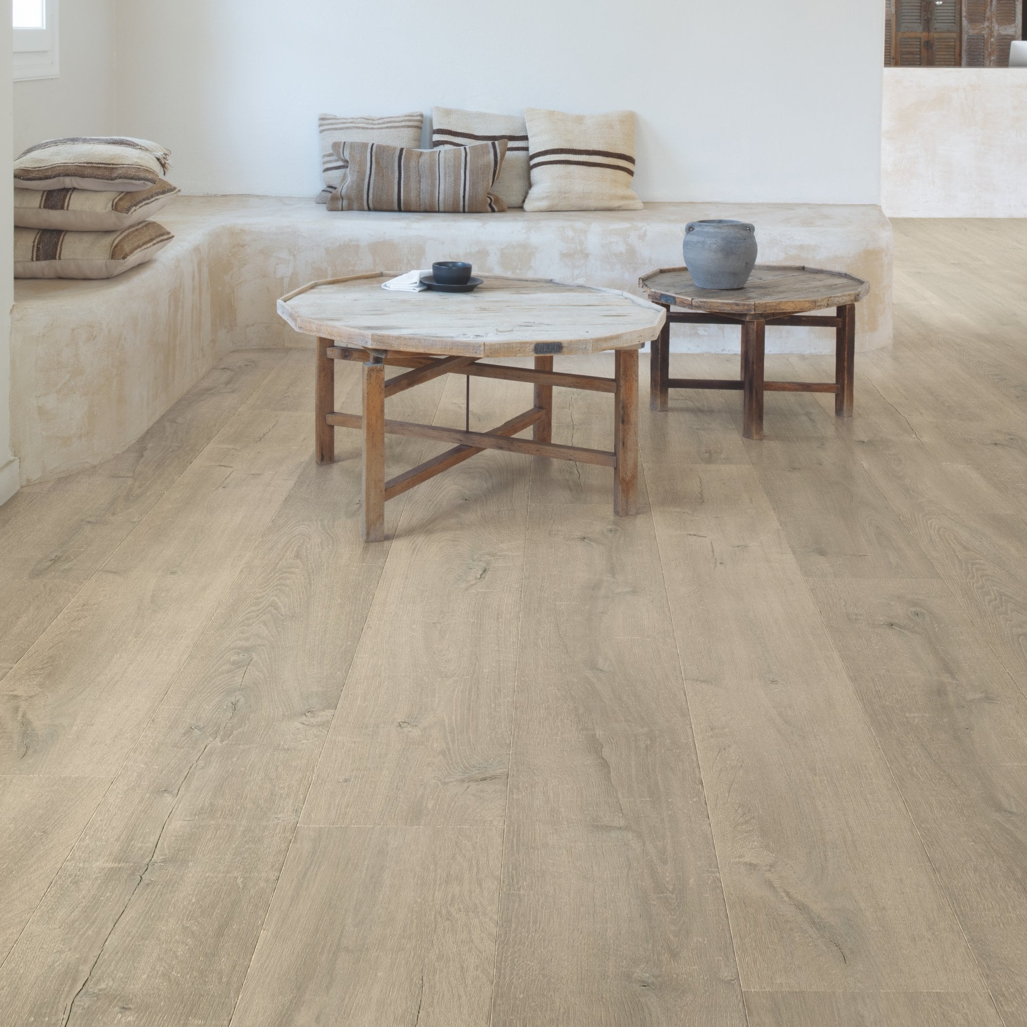 Patina Oak Brown Laminate Flooring – SIG4751 – 212mm Wide – 9mm Thick