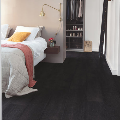 Painted Oak Black Laminate Flooring – SIG4755 – 212mm Wide – 9mm Thick