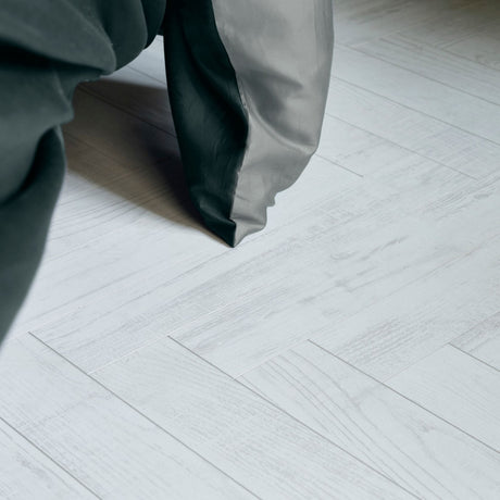 Chestnut White Laminate Herringbone Parquet Flooring – 84mm Wide – 8mm Thick