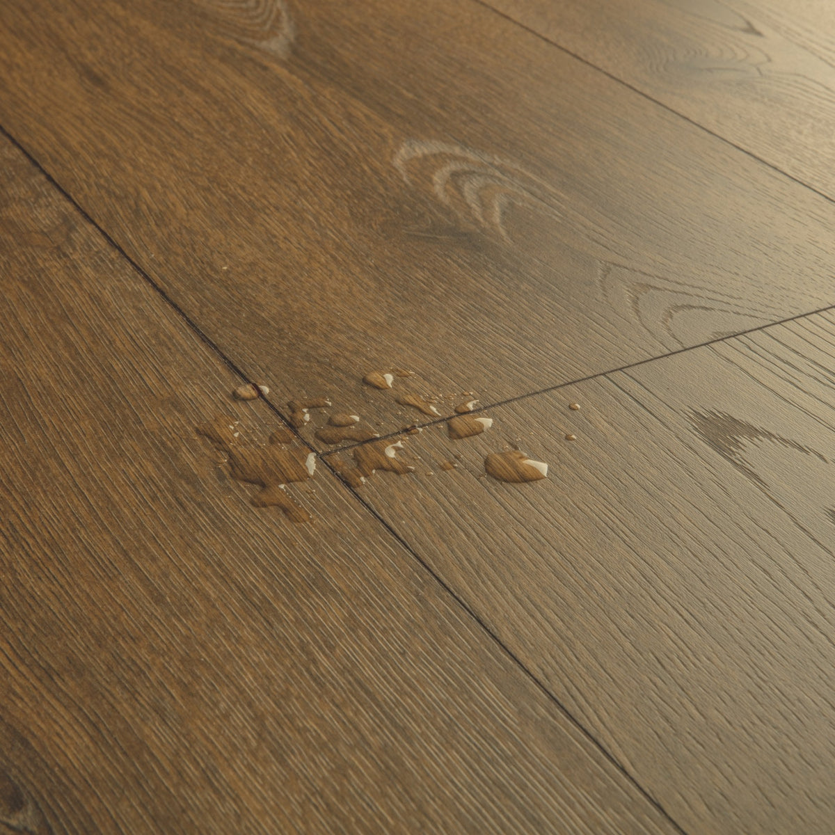 Raw Oak Laminate Flooring – CLM5793 – 190mm Wide – 8mm Thick