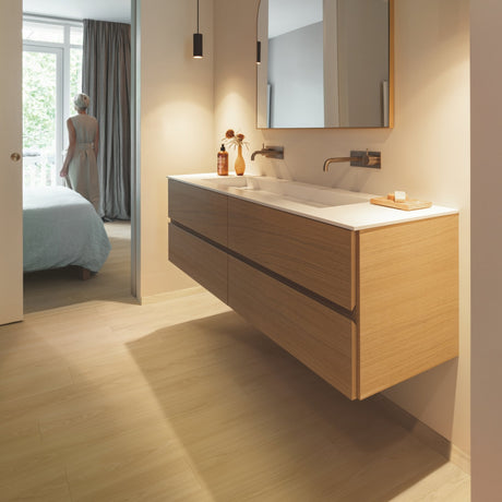 Biscuit Brown Oak Laminate Flooring – CLM5794 – 190mm Wide – 8mm Thick