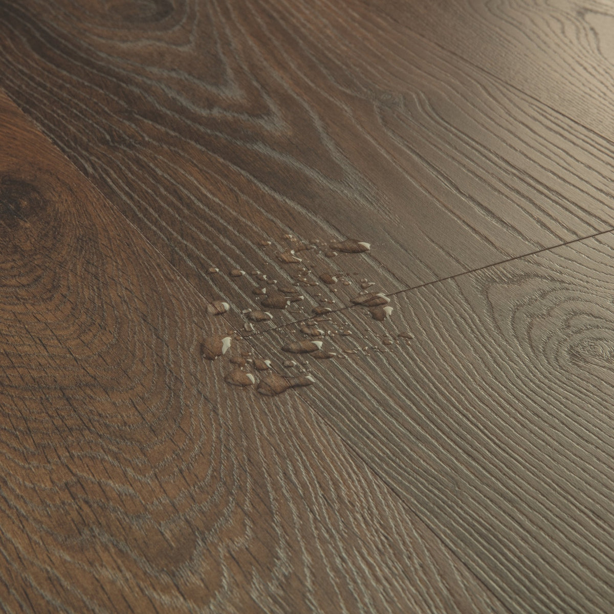 Peanut Brown Oak Laminate Flooring – CLM5800 – 190mm Wide – 8mm Thick