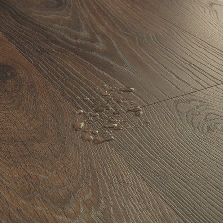 Peanut Brown Oak Laminate Flooring – CLM5800 – 190mm Wide – 8mm Thick