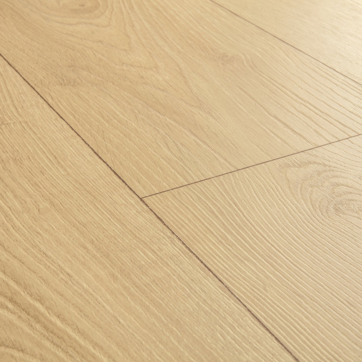 Desert Greige Oak Laminate Flooring – CLM5802 – 190mm Wide – 8mm Thick