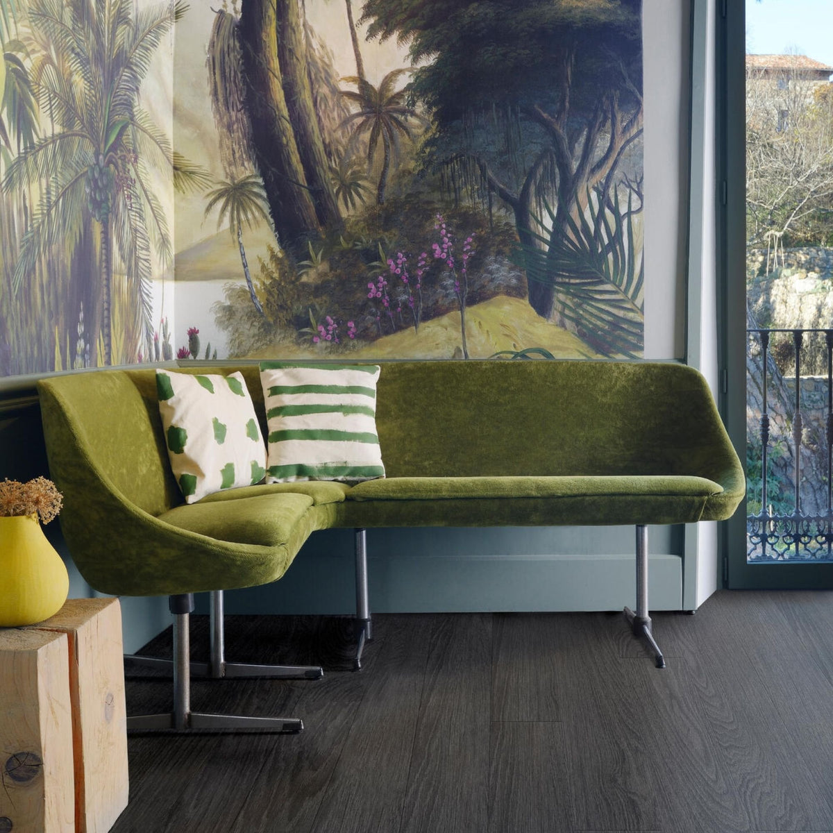 Charme Black Laminate Flooring – 190mm Wide – 8mm Thick