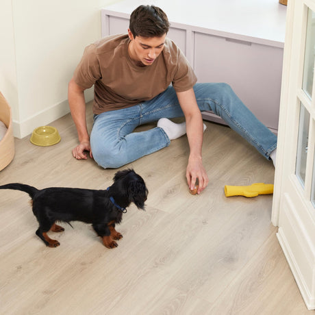 Bloom Sand Natural Laminate Flooring – 190mm Wide – 8mm Thick