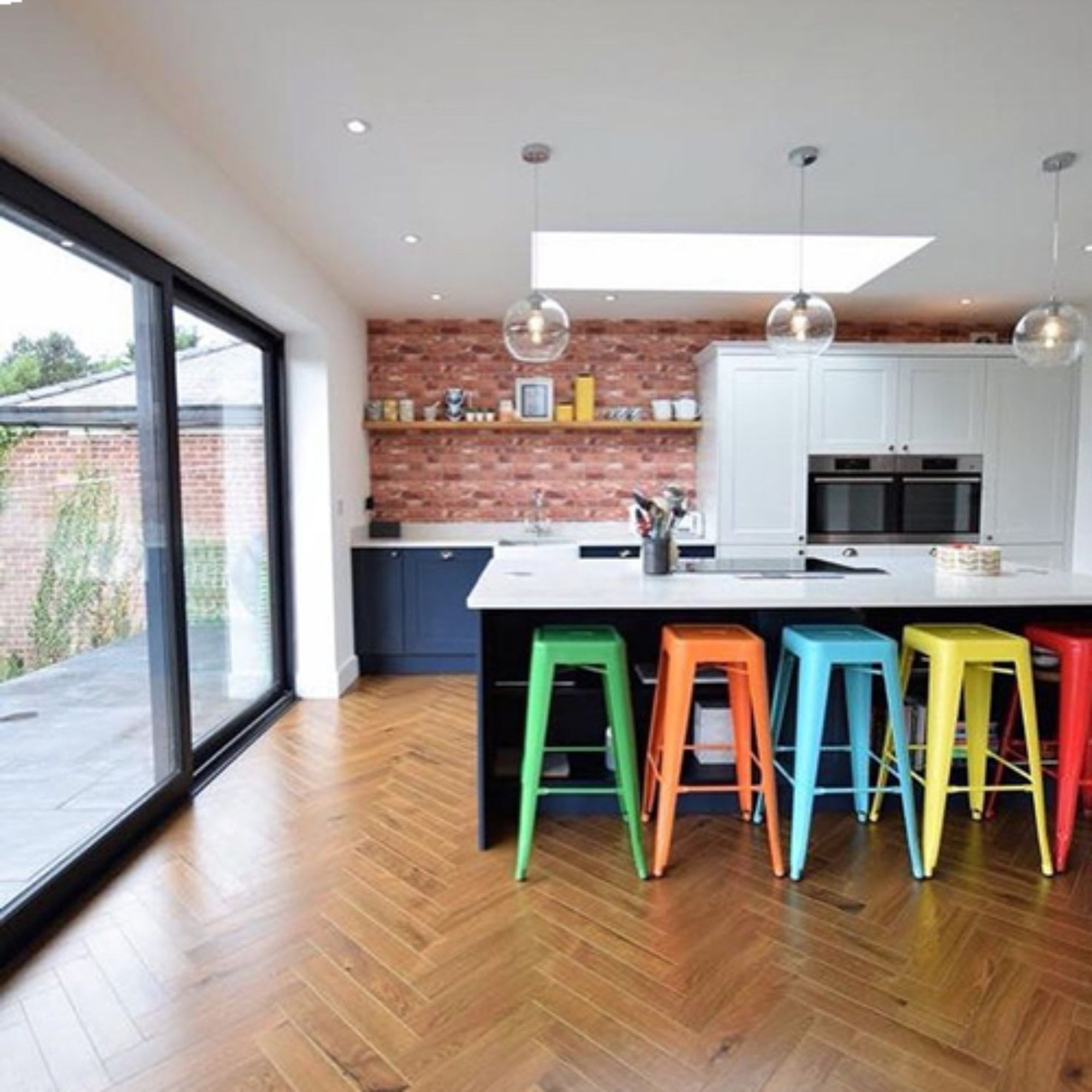 Holborn Park Laminate Herringbone Parquet Flooring – 12mm Thick – AC4 Rated