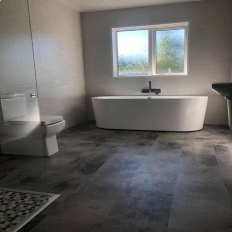 Kensington Concrete Effect SPC Waterproof Vinyl Flooring – 305mm Wide – 6mm Thick