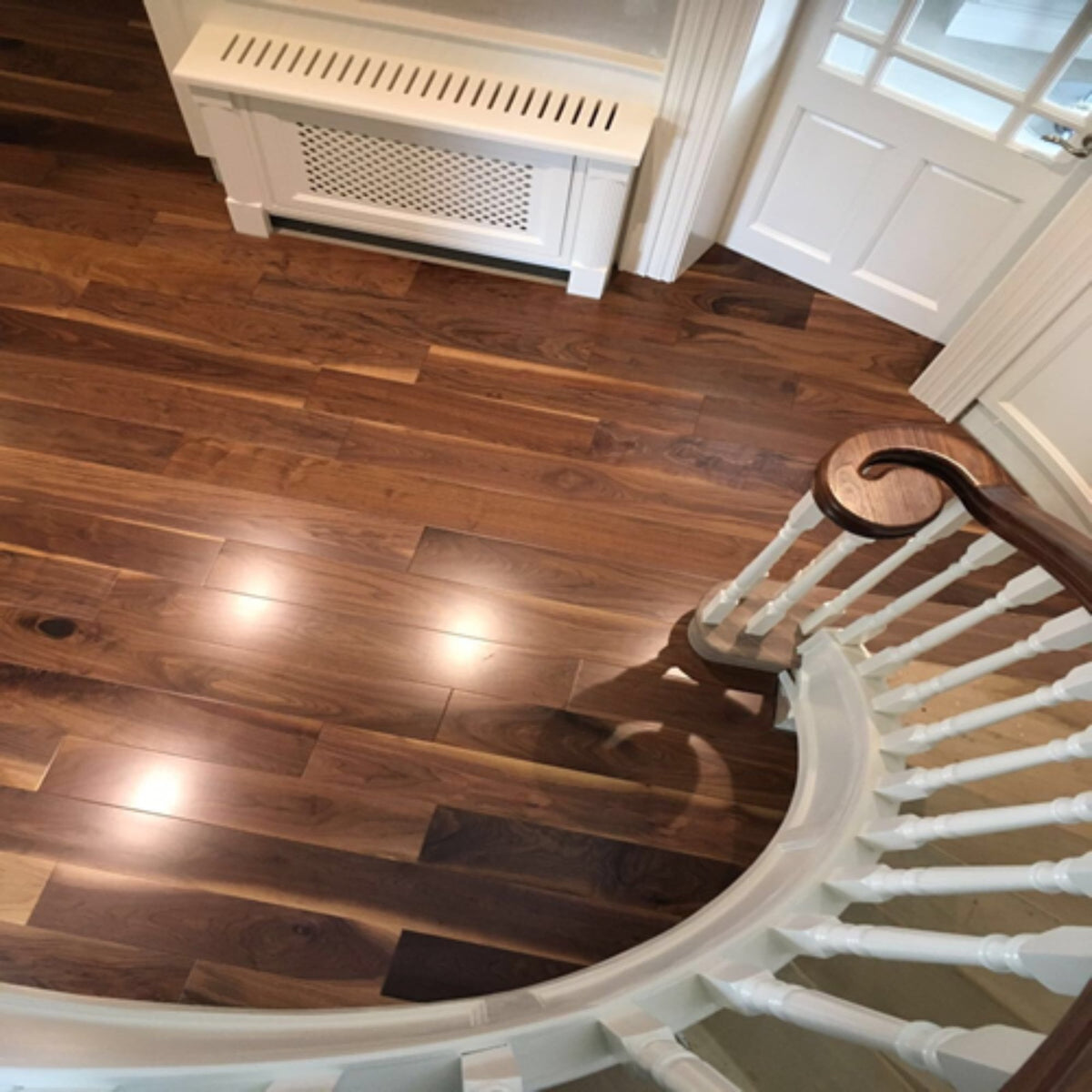 American Walnut Engineered Wood Flooring – Smooth Lacquered – 125mm Wide