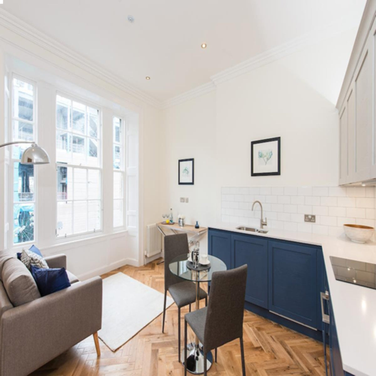 Brushed Oak Herringbone Parquet Engineered Wood Flooring – Brushed & Lacquered – 90mm Wide
