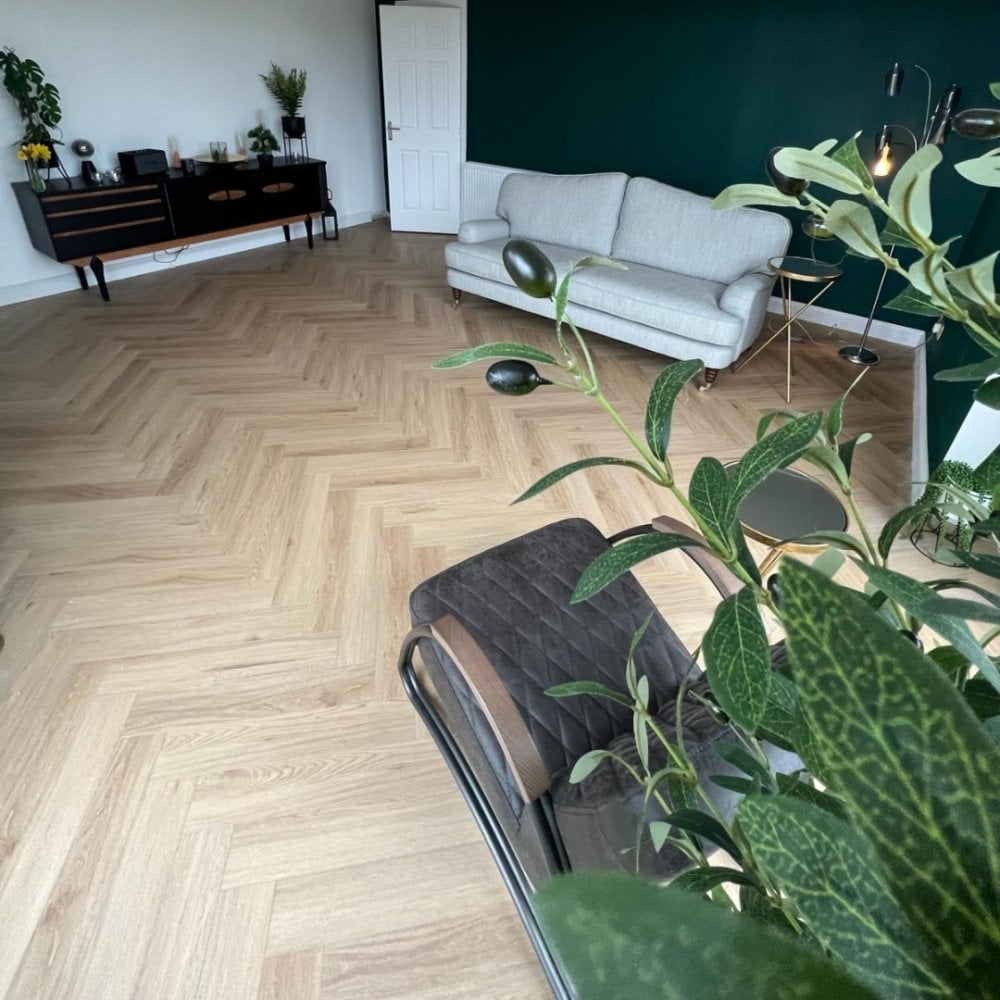 Long Beach Natural Oak SPC Waterproof Vinyl Parquet Herringbone Flooring – 6mm Thick