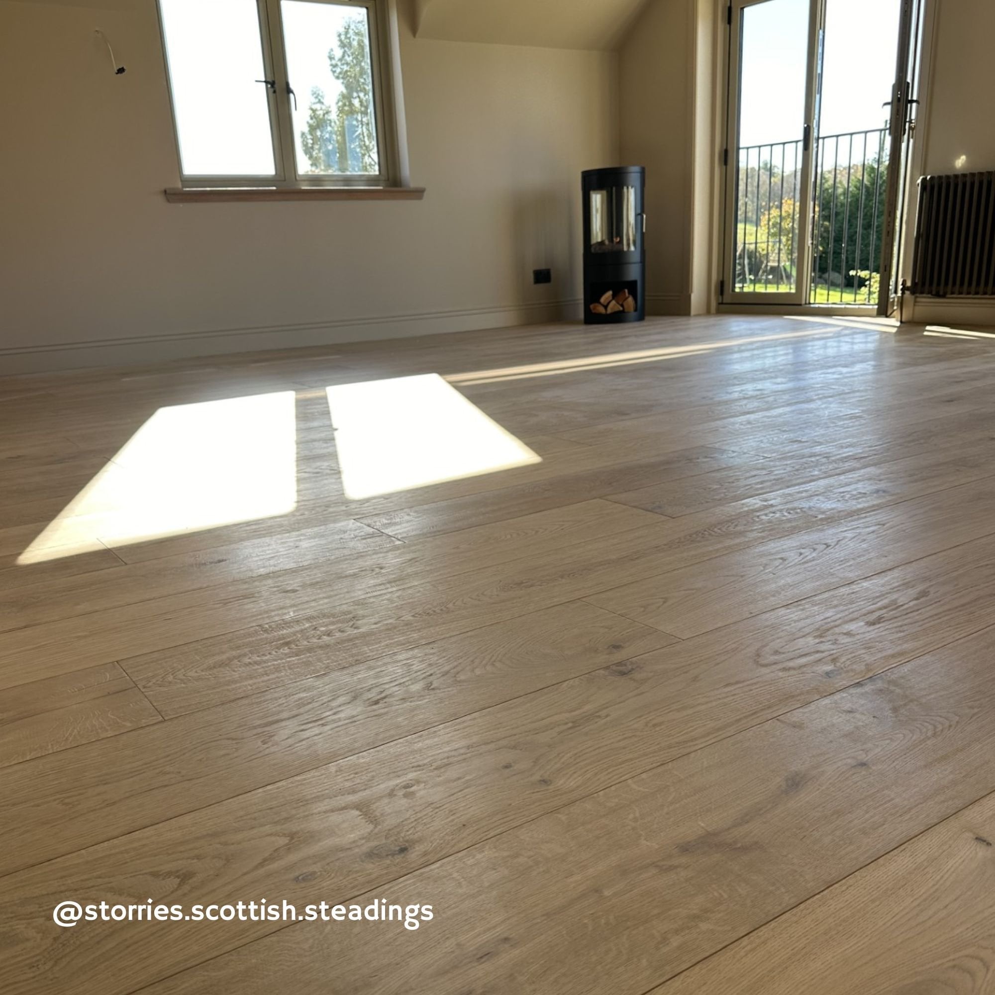 Storrie Oak Engineered Wood Flooring – Brushed & White Oiled – 240mm Wide