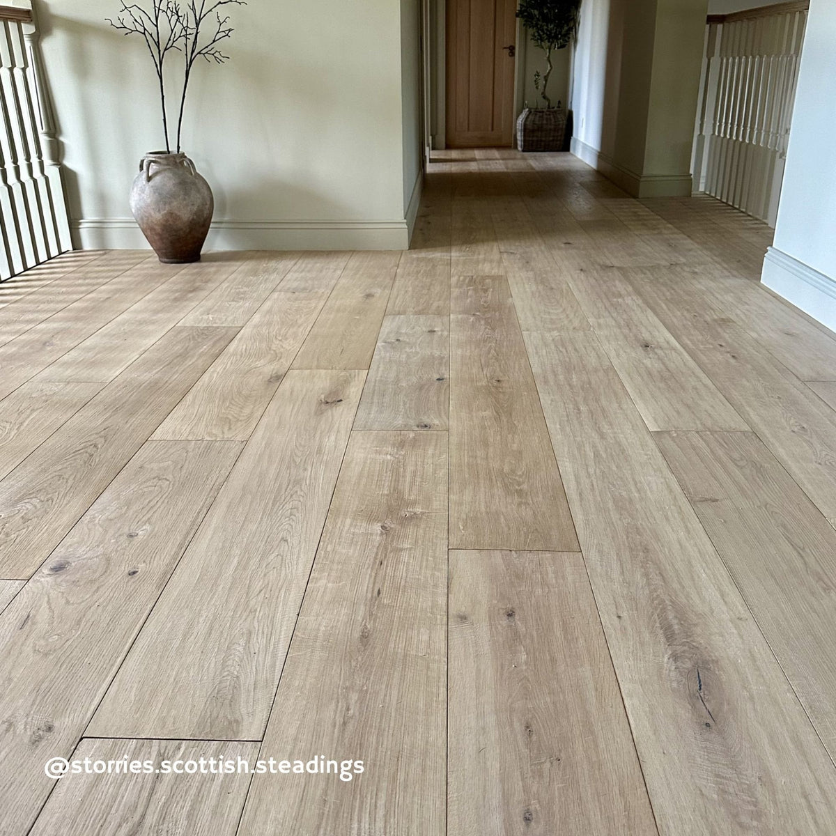 Storrie Oak Engineered Wood Flooring – Brushed & White Oiled – 240mm Wide