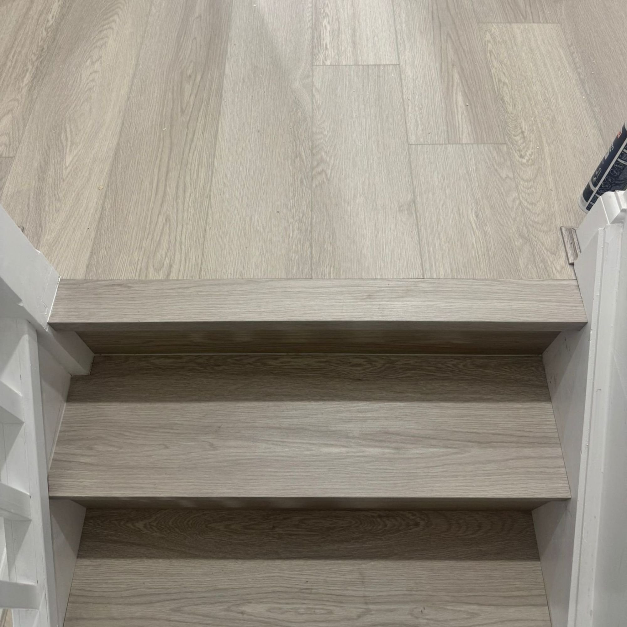 Anna Maria White Oak SPC Vinyl Stair Tread – Single Step