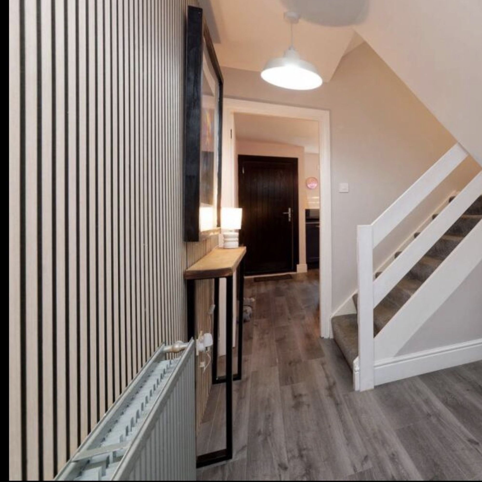 Saint Remy Light Oak Wooden Wall Panelling – 21mm Thick (600mm x 2400mm)