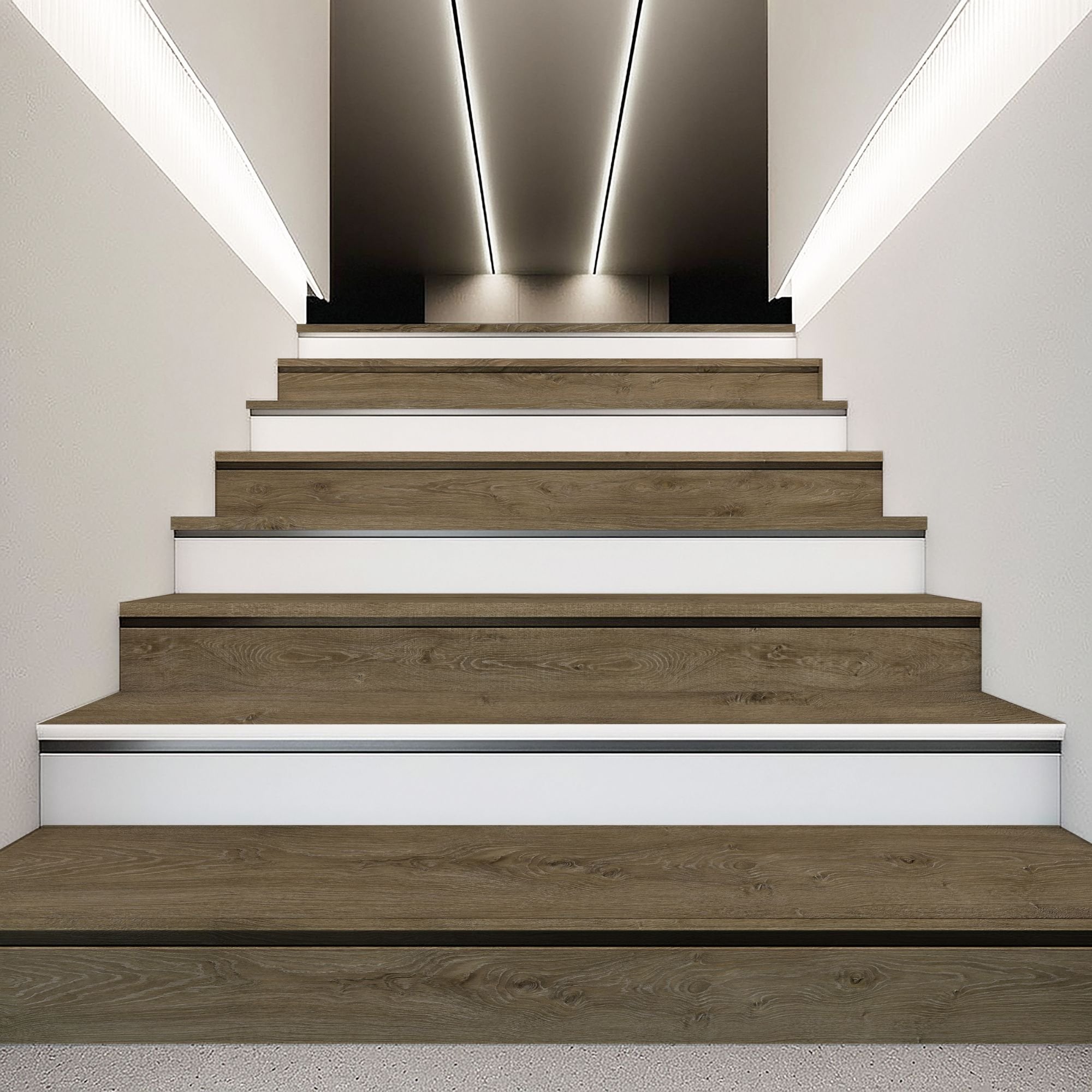 Svala Natural Oak Laminate Stair & Riser Set – Single Step