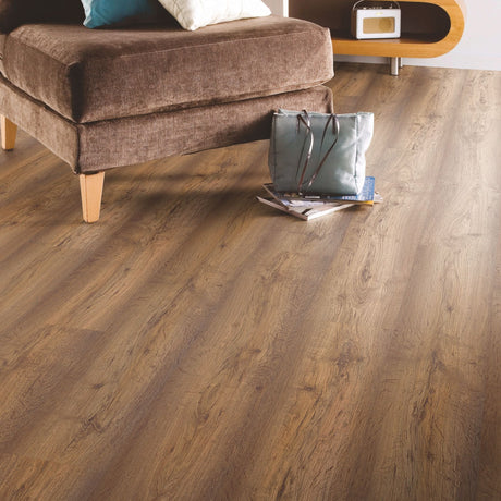 Orwell Oak Laminate Flooring – 195mm Wide – 8mm Thick