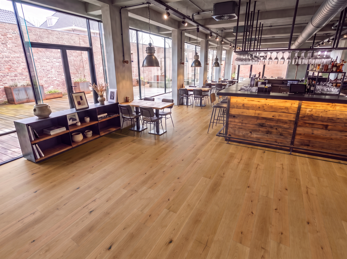 Brushed Alaska Oak Engineered Wood Flooring – Brushed & Lacquered – 190mm Wide