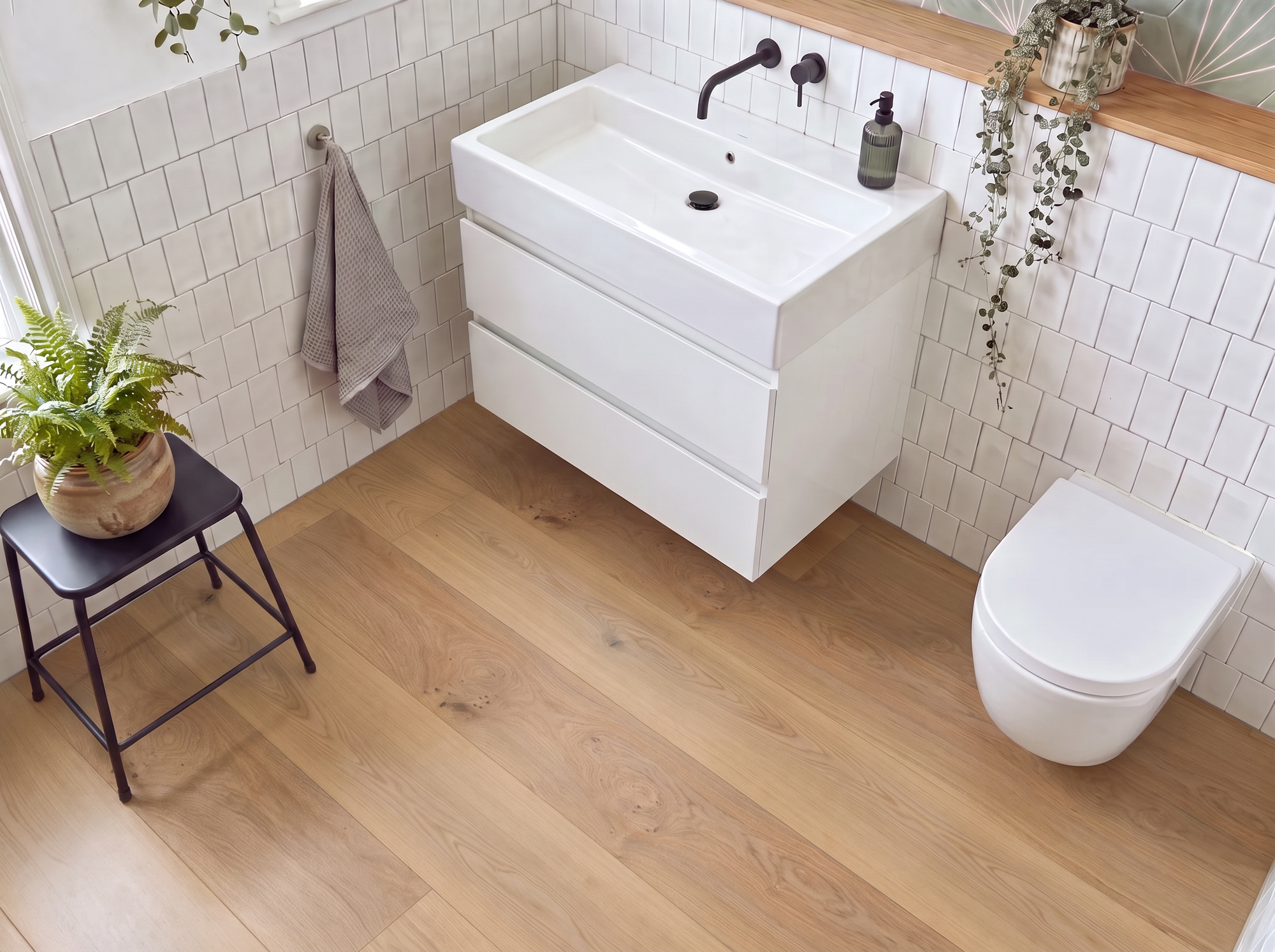 Wide Aleutian Oak Engineered Wood Flooring – Invisible Oiled – 240mm Wide