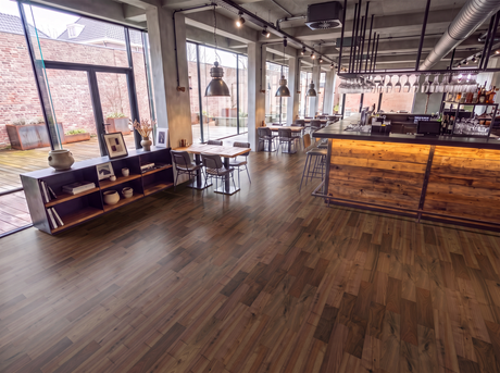 American Walnut Engineered Wood Flooring – Smooth Lacquered – 125mm Wide