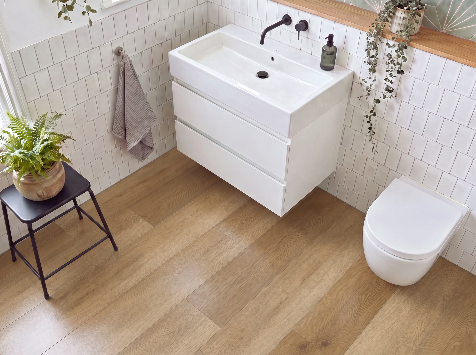 Elliot Natural Oak SPC Waterproof Vinyl Flooring – 6mm Thick