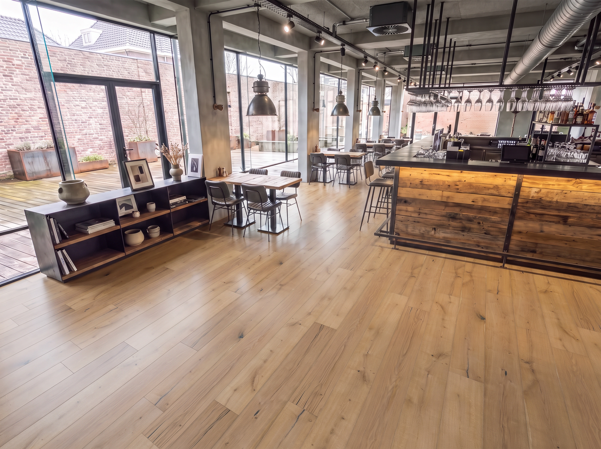 Wide Lucerne Oak Engineered Wood Flooring – Brushed & White Oiled – 240mm Wide